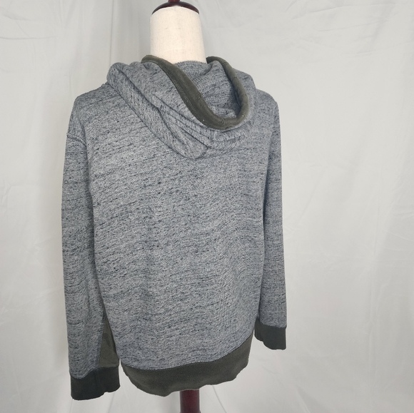 Abercrombie & Fitch Colorblock Grey & Camo Green Hooded Sweatshirt Size S - Picture 7 of 11